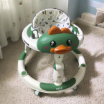 مشاية أطفال بشكل بطة