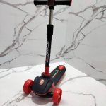 اسكوتر مضيى مع مسيقى