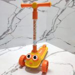 اسكوتر مضيى مع مسيقى