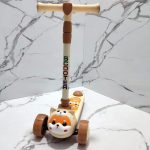 اسكوتر مضيى مع مسيقى