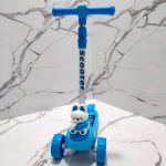 اسكوتر مضيى مع مسيقى