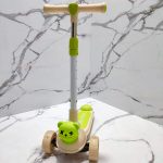 اسكوتر مضيى مع مسيقى